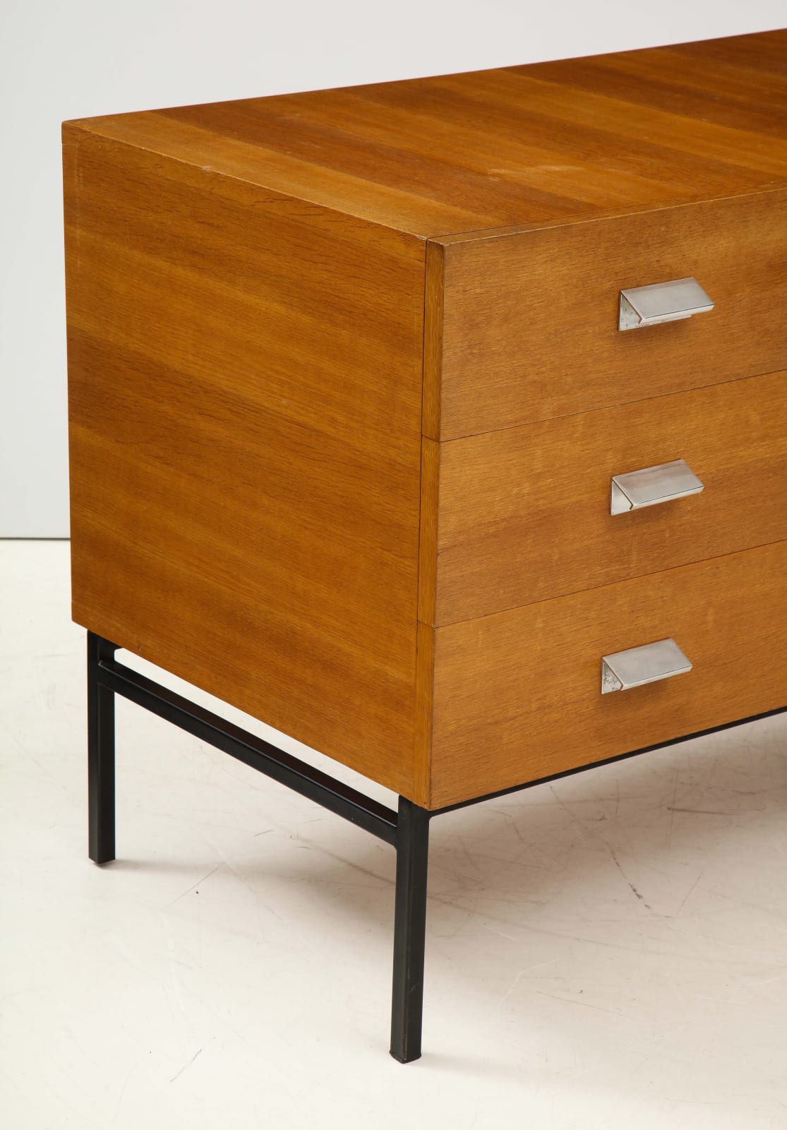 Andre Monpoix, Rare Mondel 812 Chest of Drawers