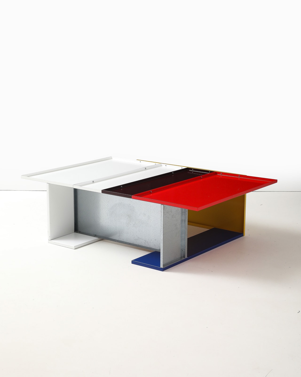 Jonathan Monk, The Low Table, 1984