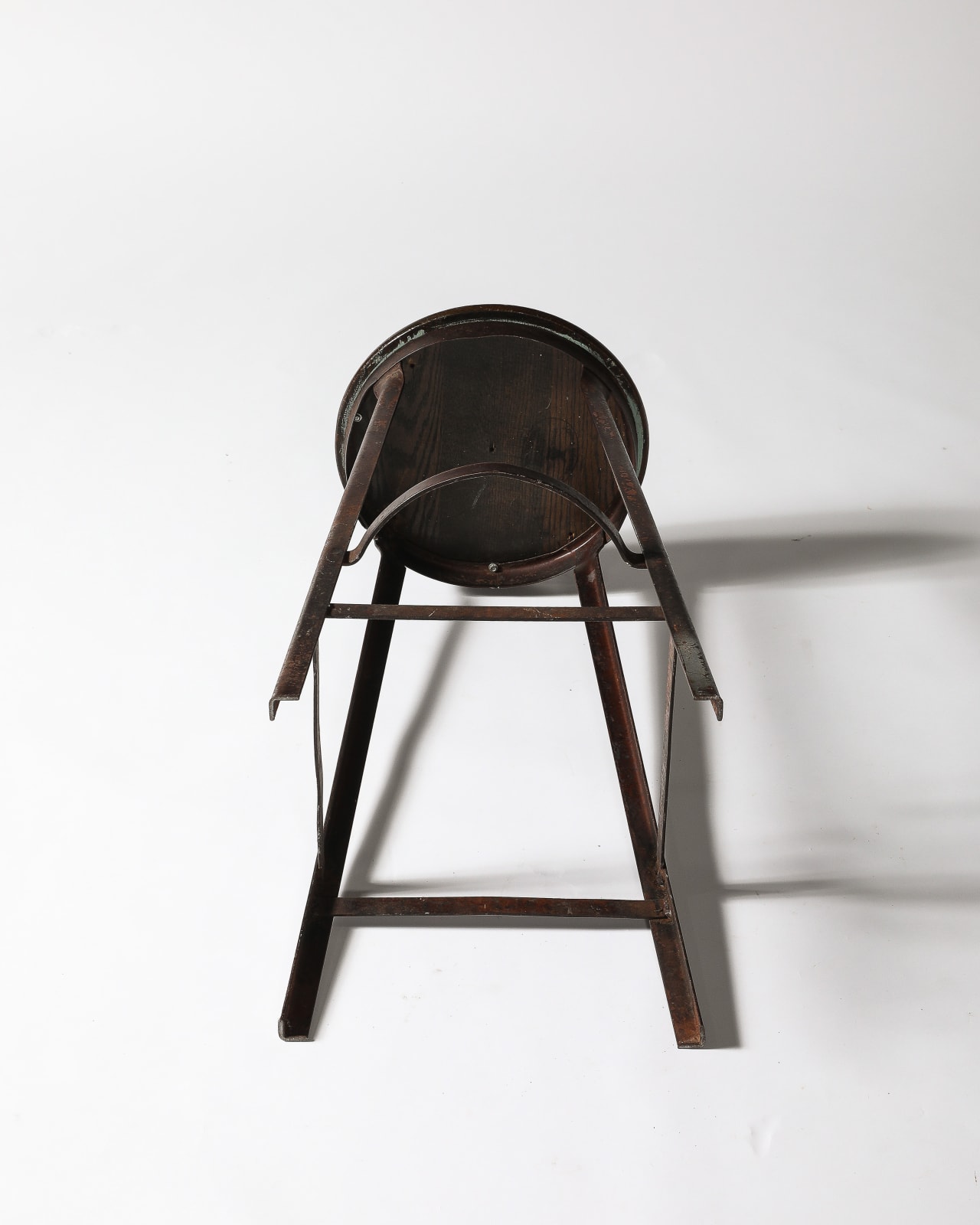 Pollard Brothers, Stool