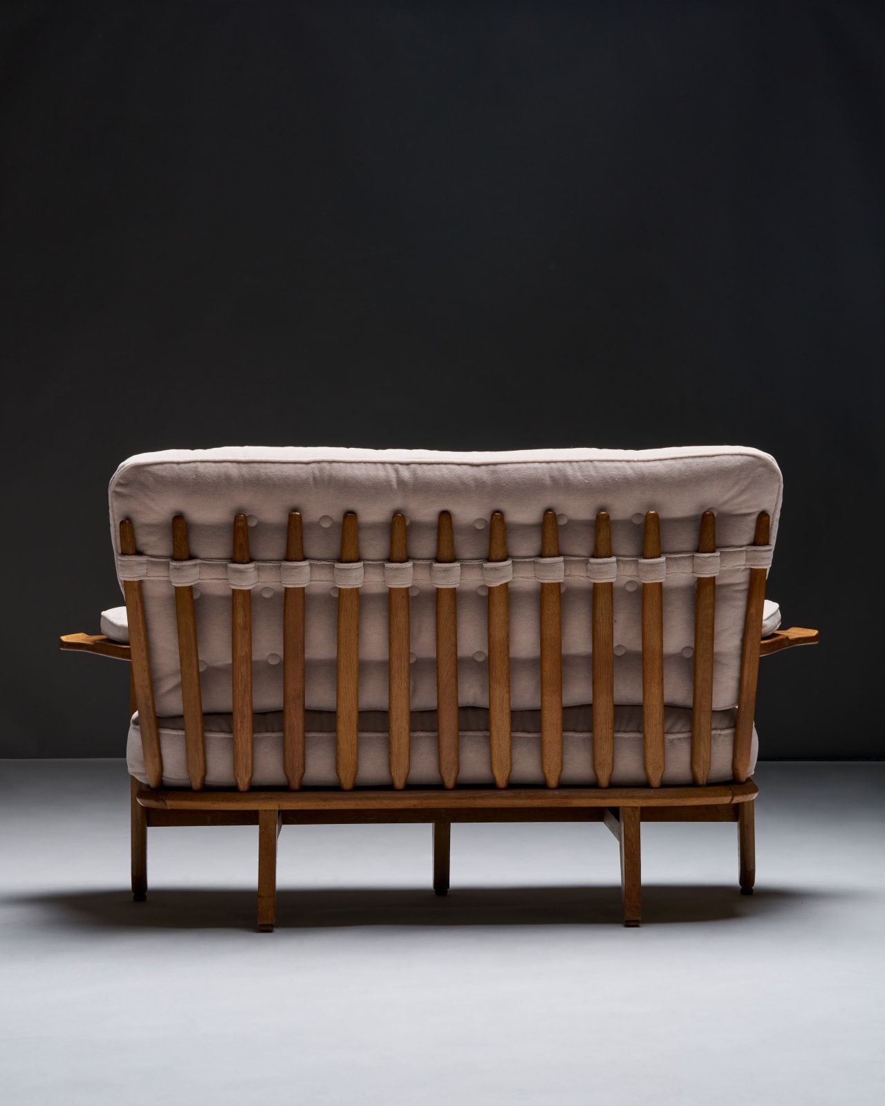 Guillerme et Chambron, Tufted Settee
