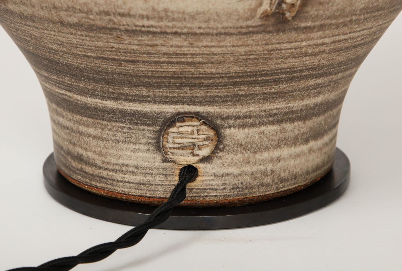 Design Technics, Textured Table Lamp