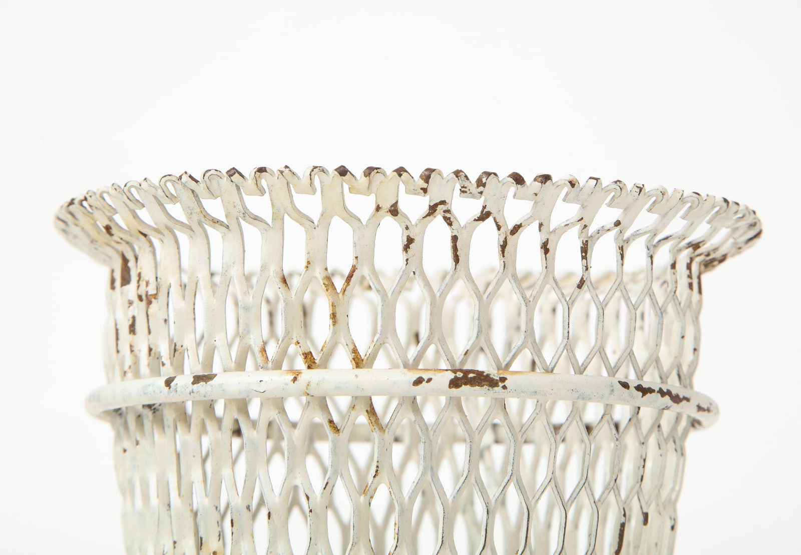 Mathieu Mategot, Cache Pot