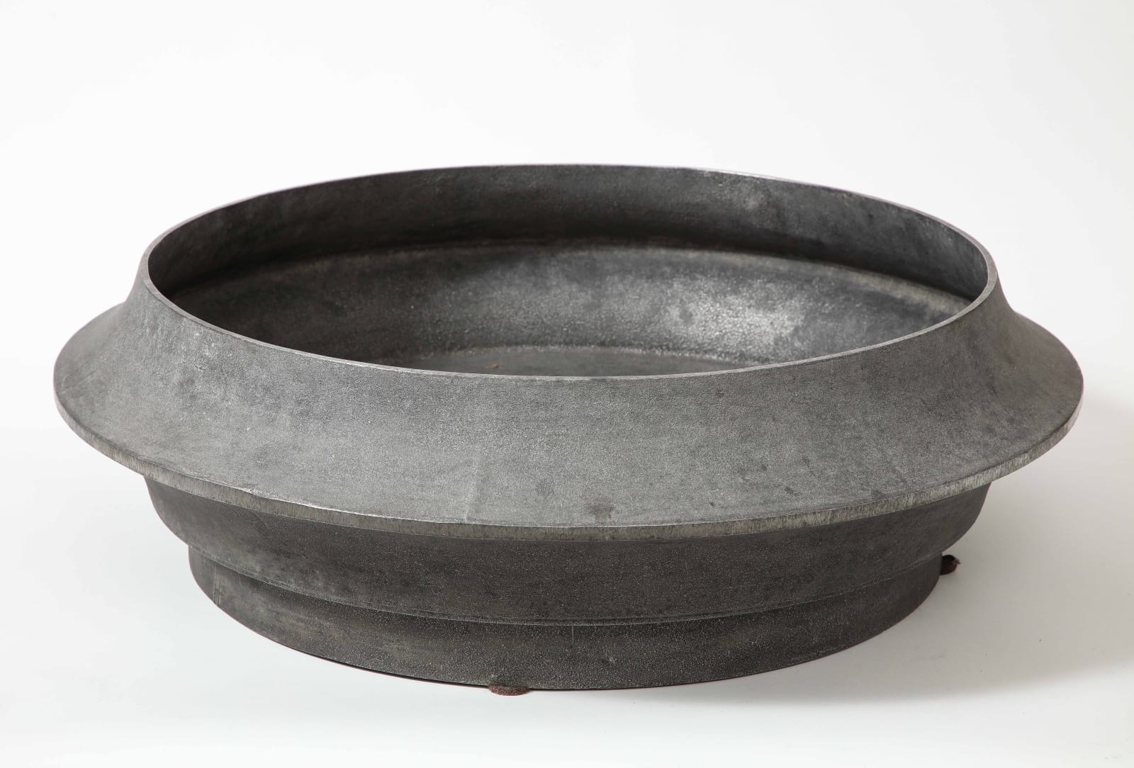 Lorenzo Burchiellaro, Low Modern/Minimalist Planter