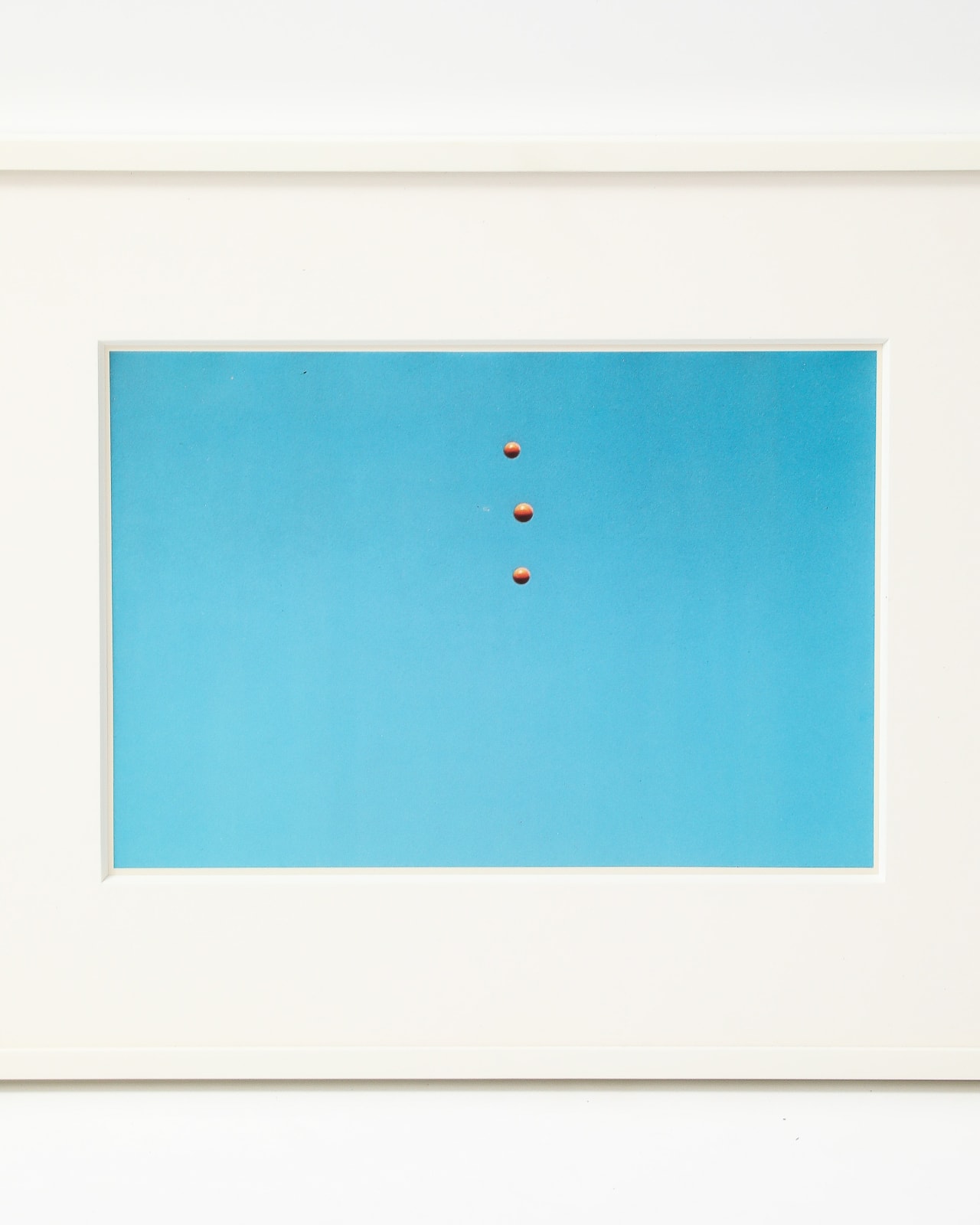 John Baldessari, Throwing Three Balls in the Air to Get a Straight Line Best of 36 Attempts