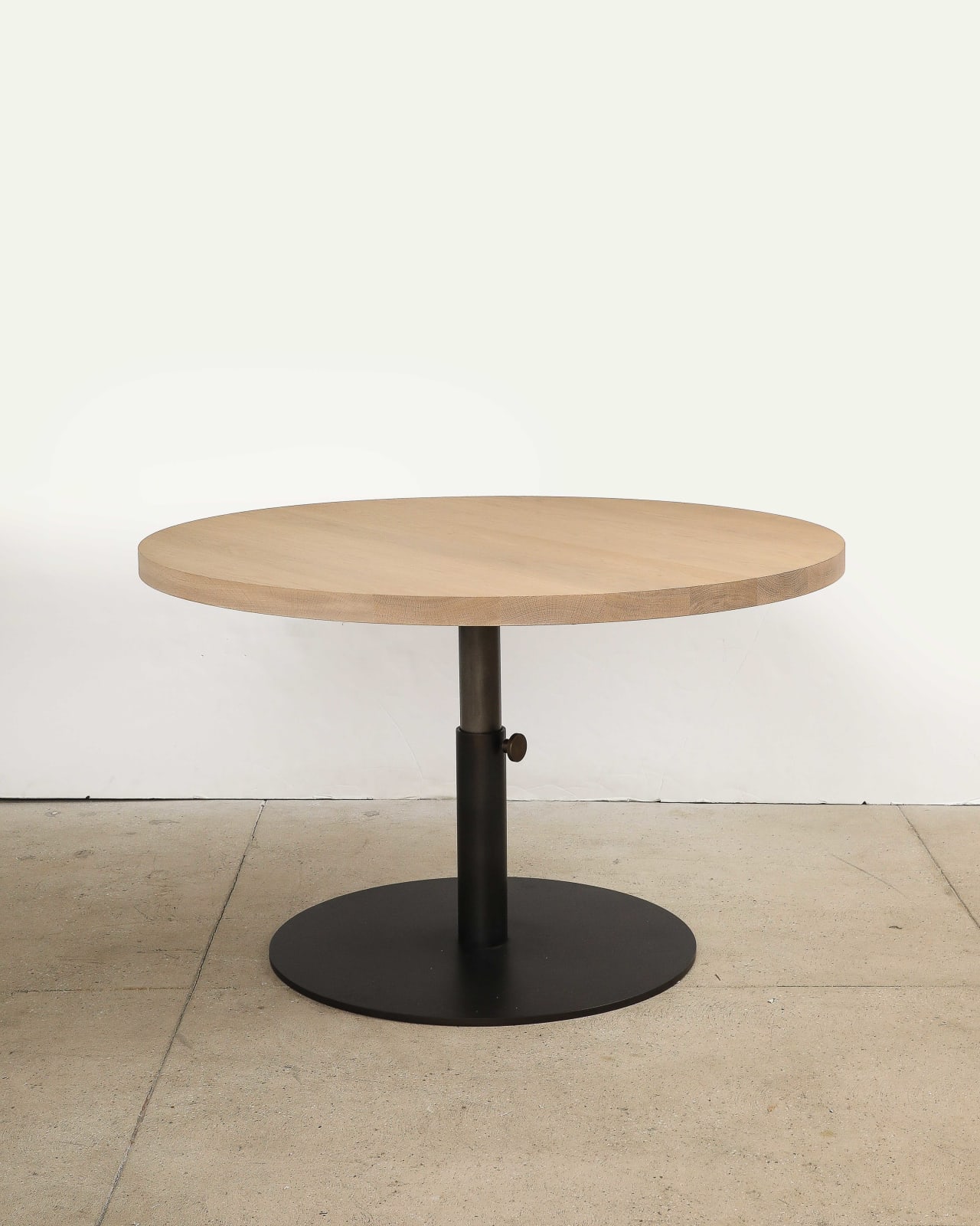 Robert Stilin LLC, Dining Table