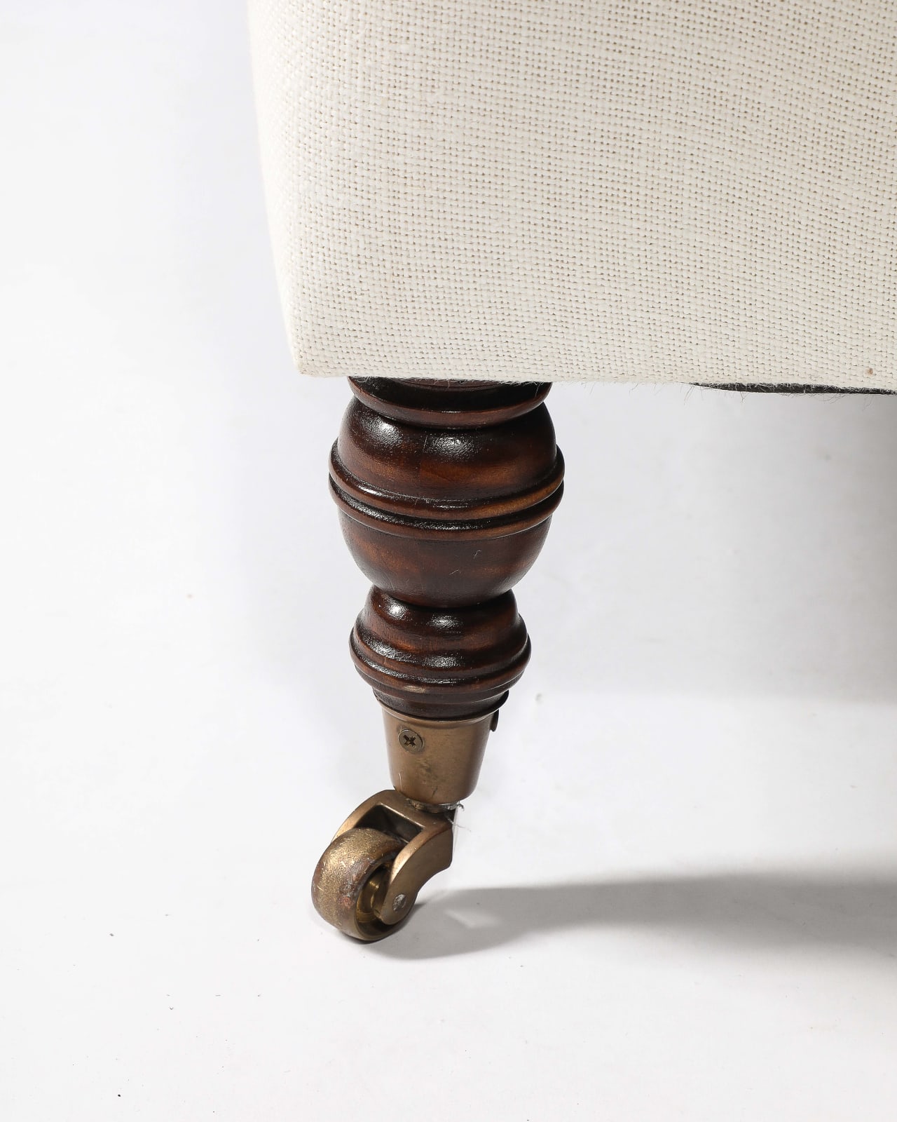 Jonas, Scroll Arm Lounge Chair