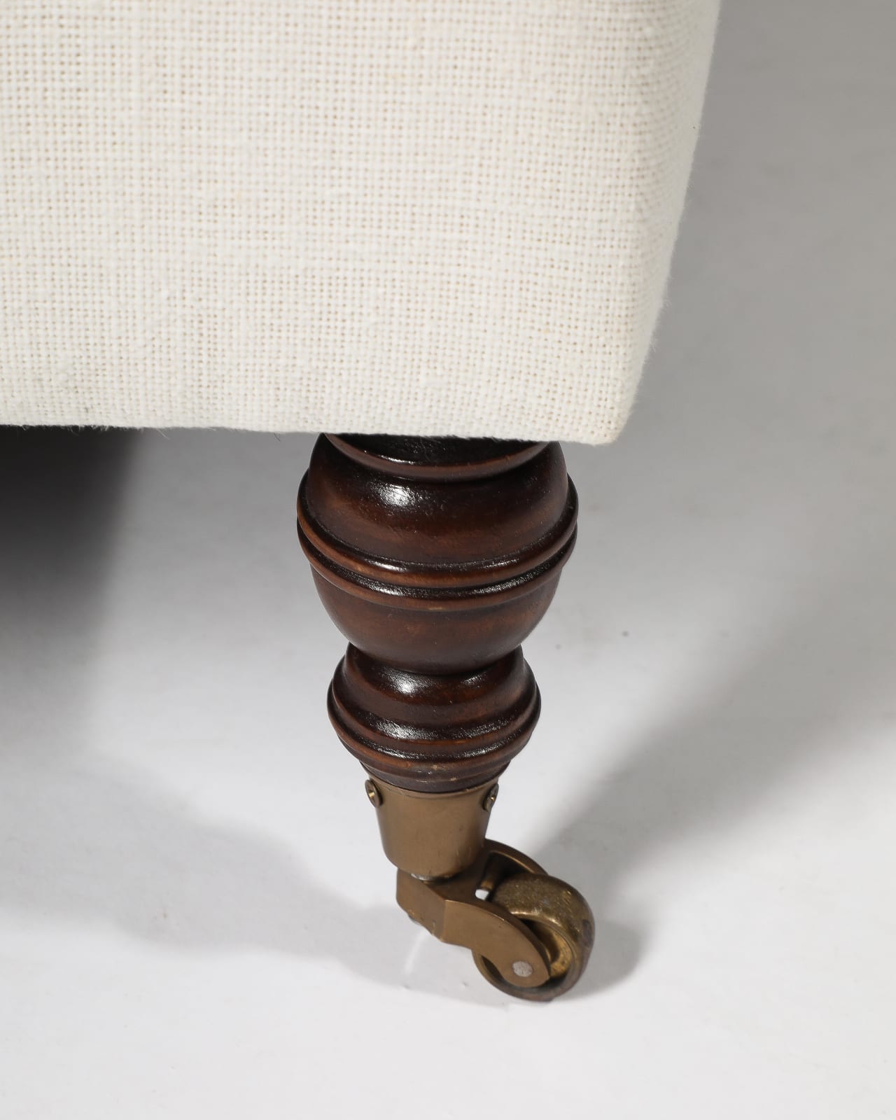 Jonas, Scroll Arm Lounge Chair