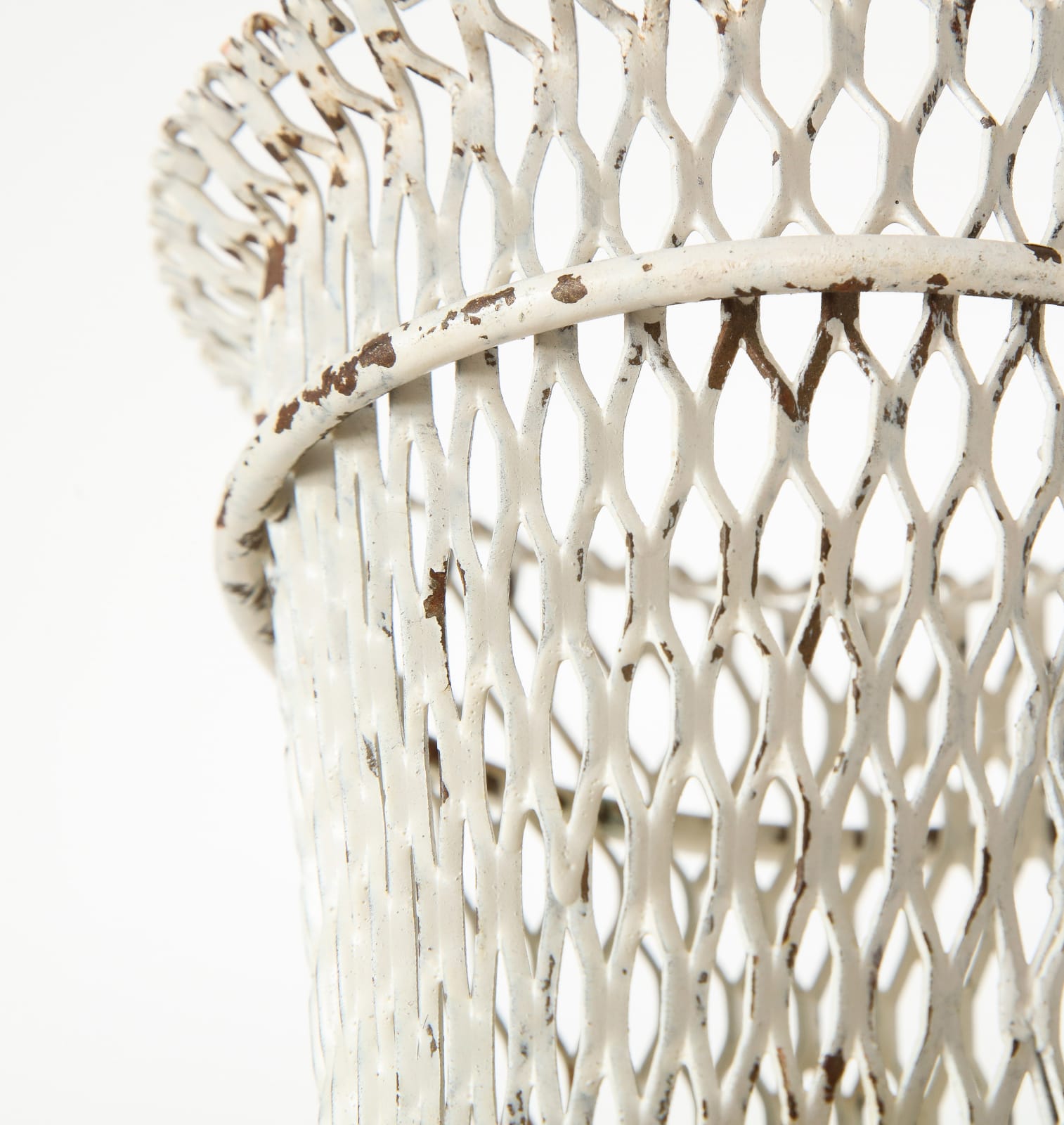 Mathieu Mategot, Cache Pot