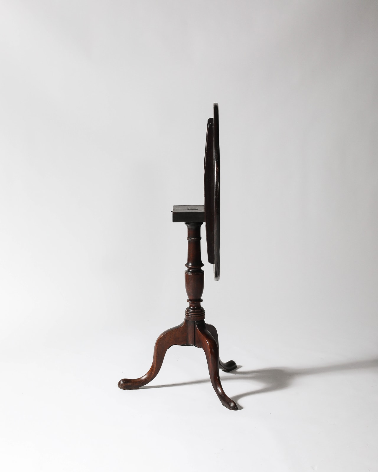 Tilt-Top Round Table