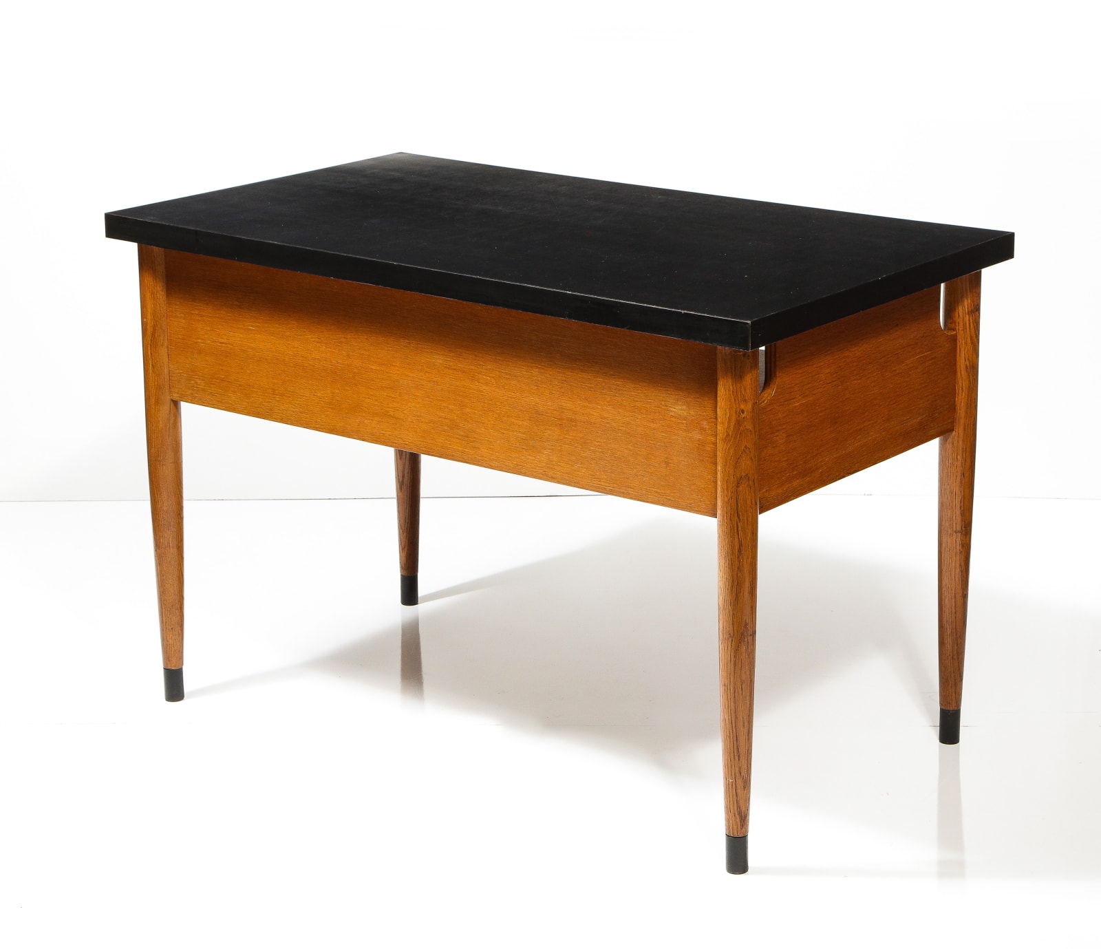 Raphael Raffel, Desk