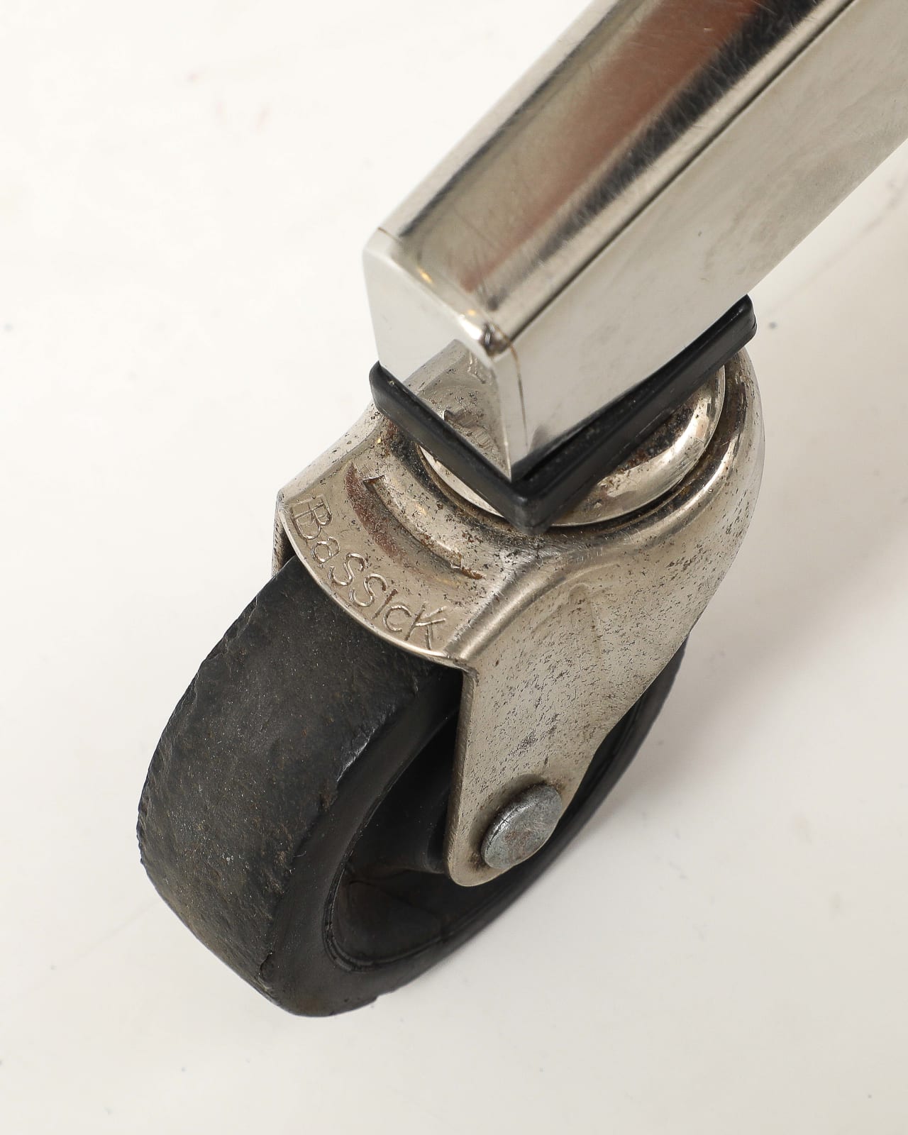 Eero Saarinen for Knoll, Executive Swivel Office Chair