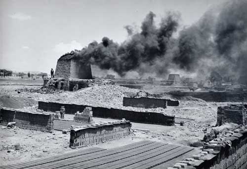 Manuel Alvarez Bravo, La Quema [Kiln], 1957