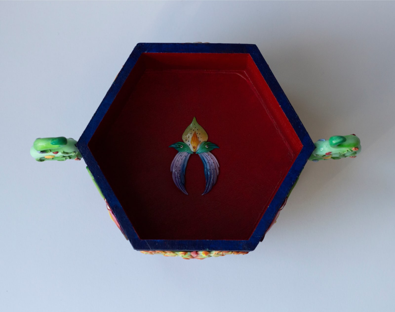 Hannah Lim, Lake of Beasts Snuff Bottle, 2022