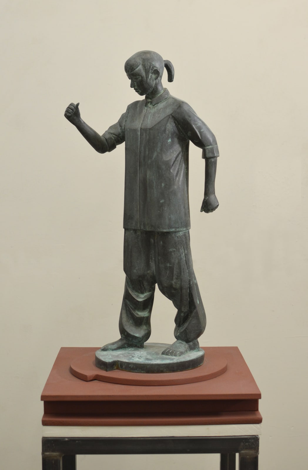 Kenny Hunter RSA, Model for a Monument (Statecraft)