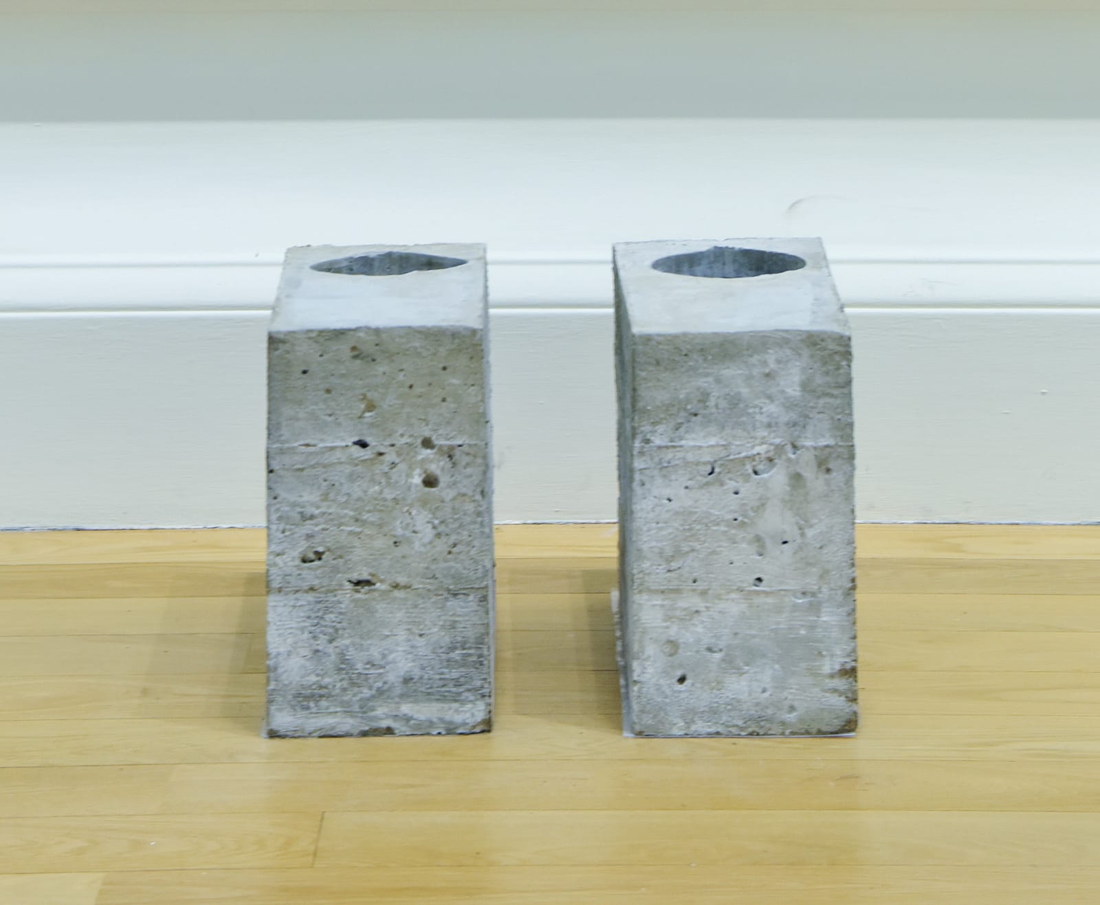 Zuleika Connolly-Jones, Immobility Plinth, 2022