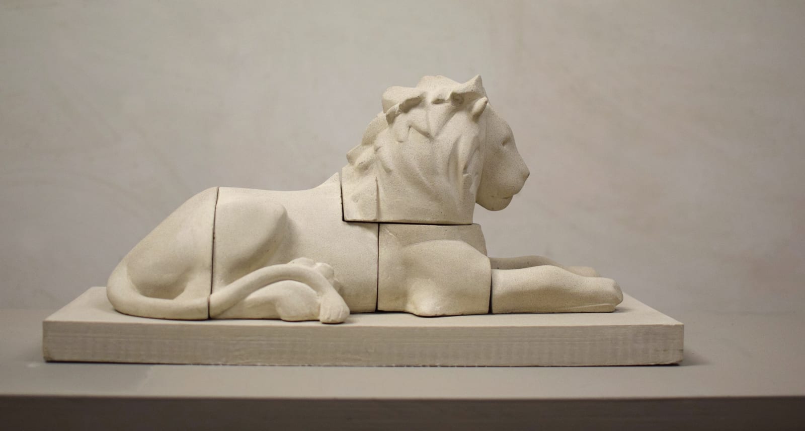 Kenny Hunter RSA, Model for a Monument (Lion), 2022