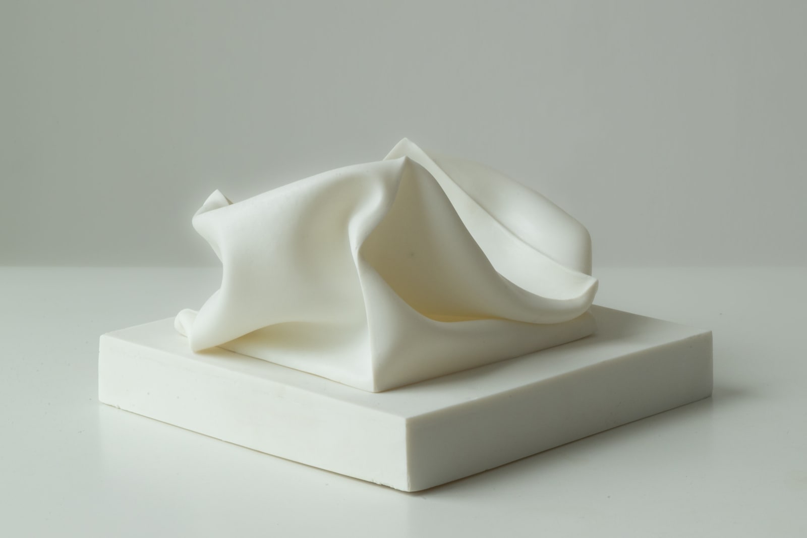 Anne Butler, Wax and Wane (medium), 2022