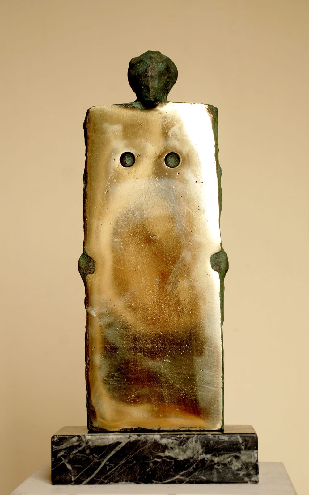 Sarkis Tossoonian, Holding Mirror II, 2008