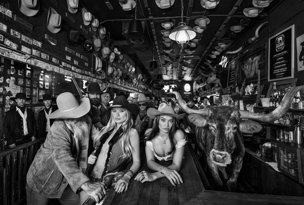 David Yarrow, The White Elephant Saloon, 2024