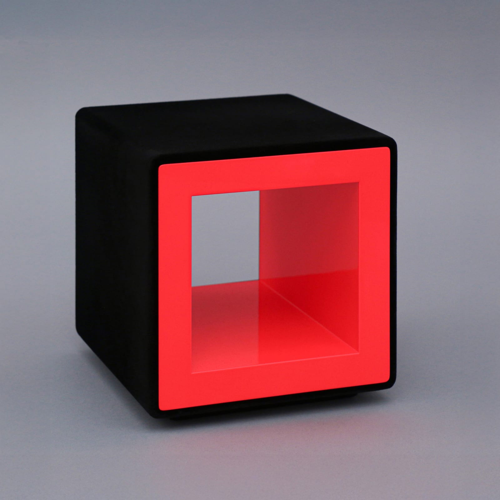 Karyn Taylor, Eternal Cube, 2025