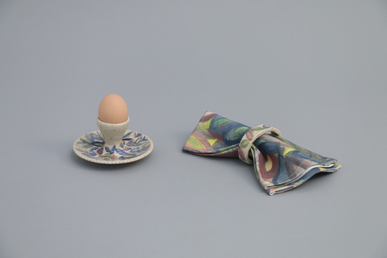 Julia Holderness, Breakfast Party Set, Oeuf à la coque, 2025