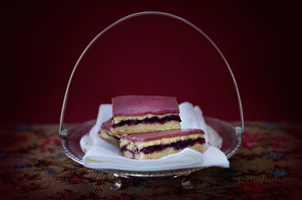 Jonathan Cameron, Blood Berry Slice, 2011