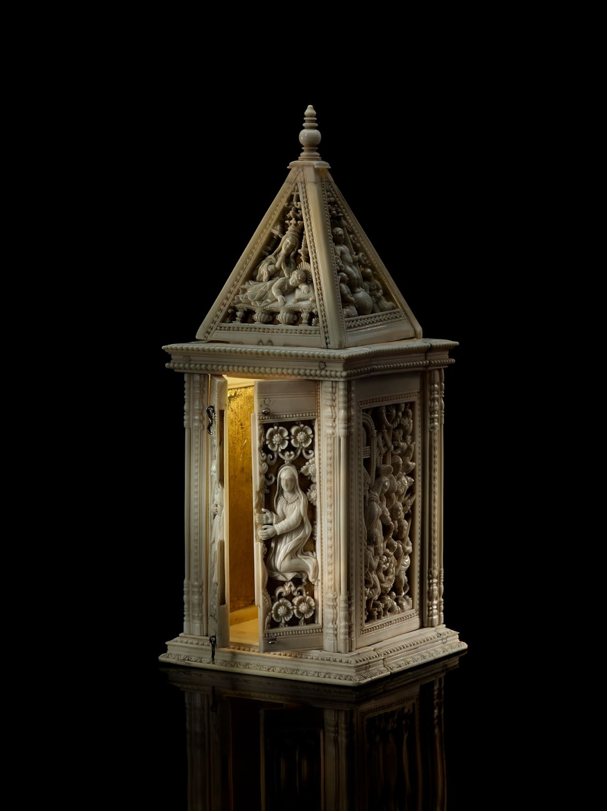 Templete / Sacrário de altar Cíngalo-português, Ceilão (atual Sri Lanka), prov. Colombo, c. 1590-1630