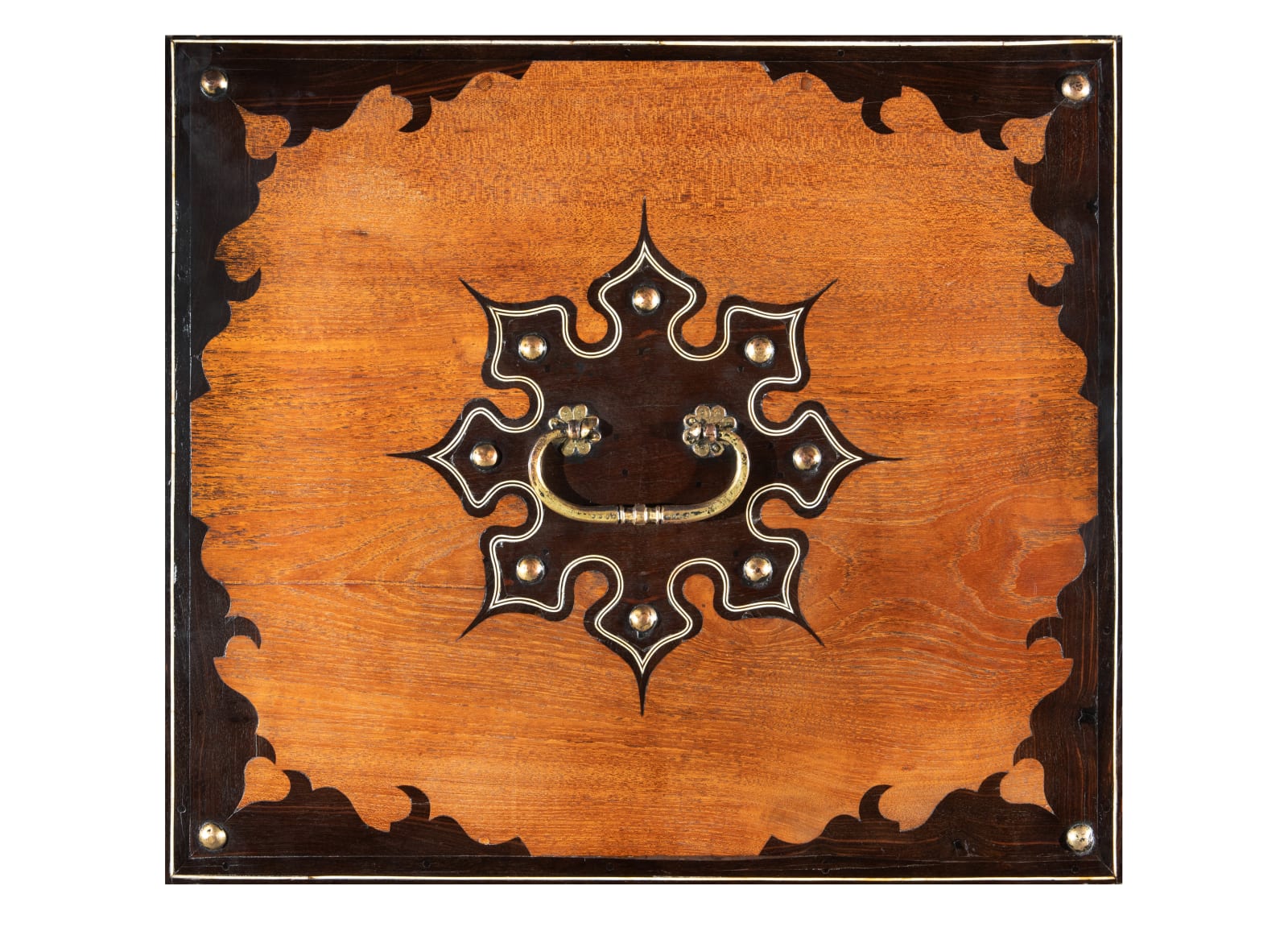 Contador de grandes dimensões (Dressoir) Indo-português / Exceptional Cabinet (Dressoir) from Sind, Sindh, actual Paquistão, ca. 1580-1630 / Sindh, nowadays Pakistan, c. 1580-1630