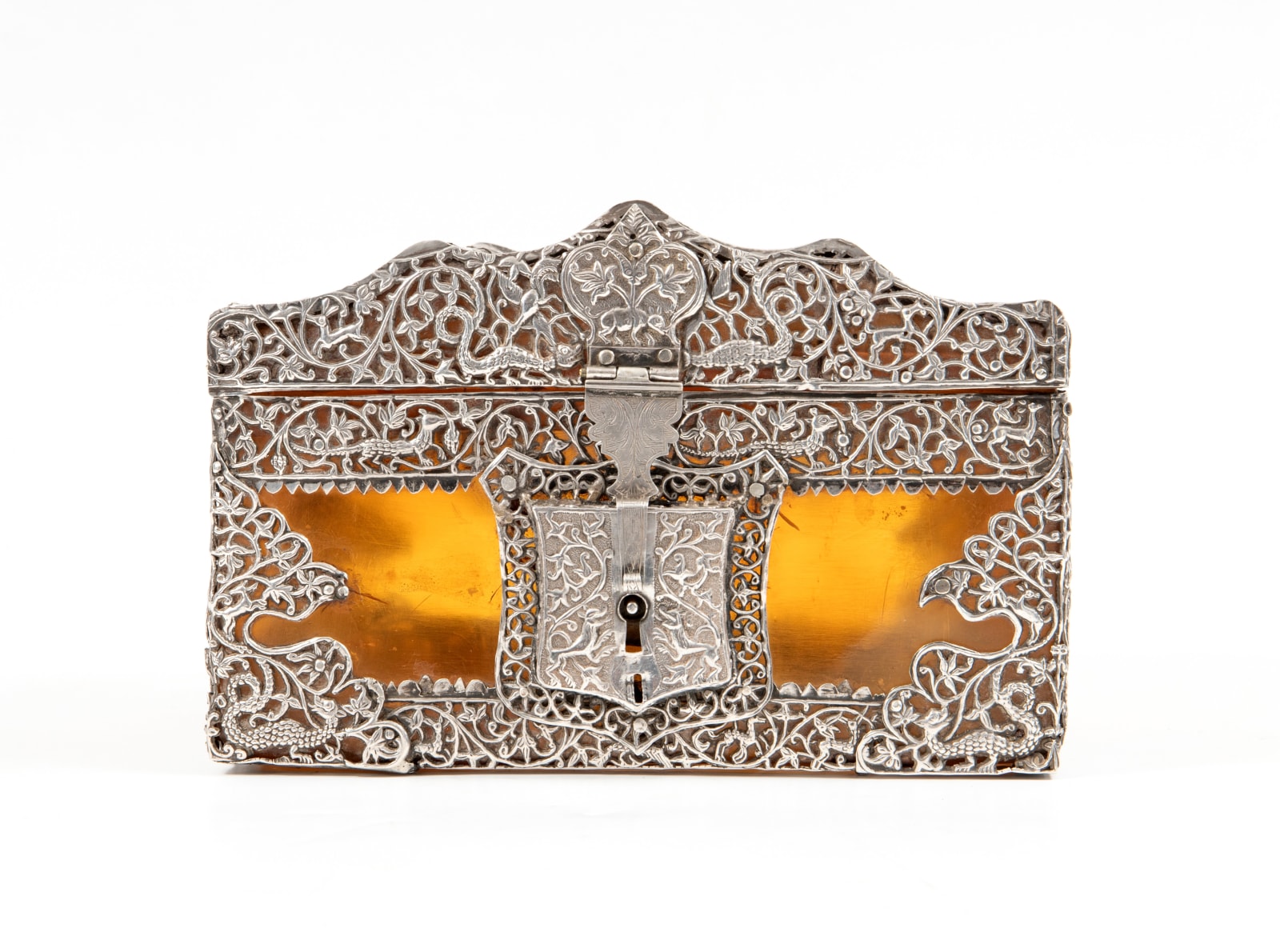 Cofre de tartaruga loura , Índia, Guzarate, séc. XVI (2ª metade)