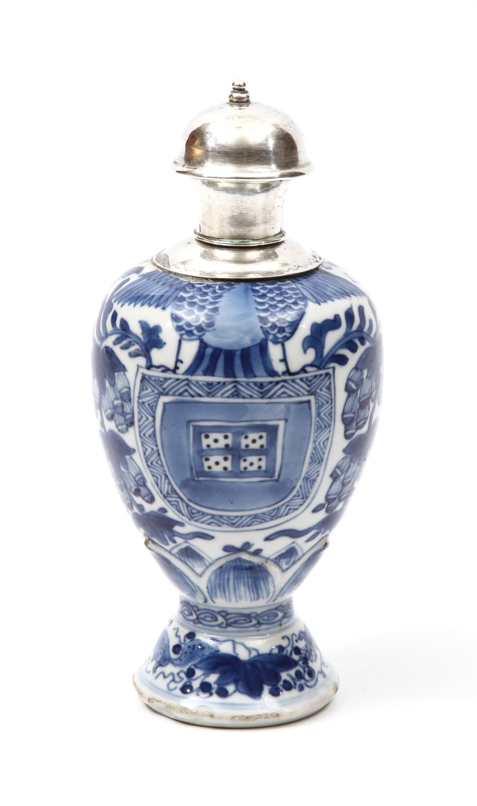 Frasco de Chá Brasonado "Lancastre", Dinastia Qing, Reinado Kangshi (1677-1722)