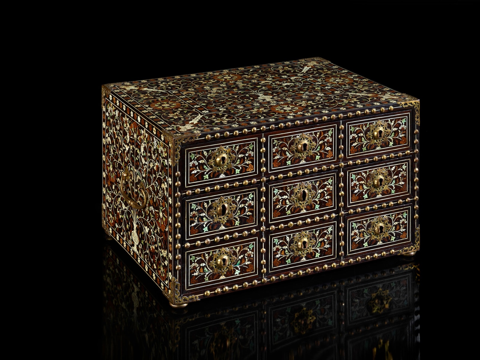 Contador Indo-português de Taná (?) / An Indo-Portuguese Cabinet from Thane(? ), India, séc. XVII / 17th c.