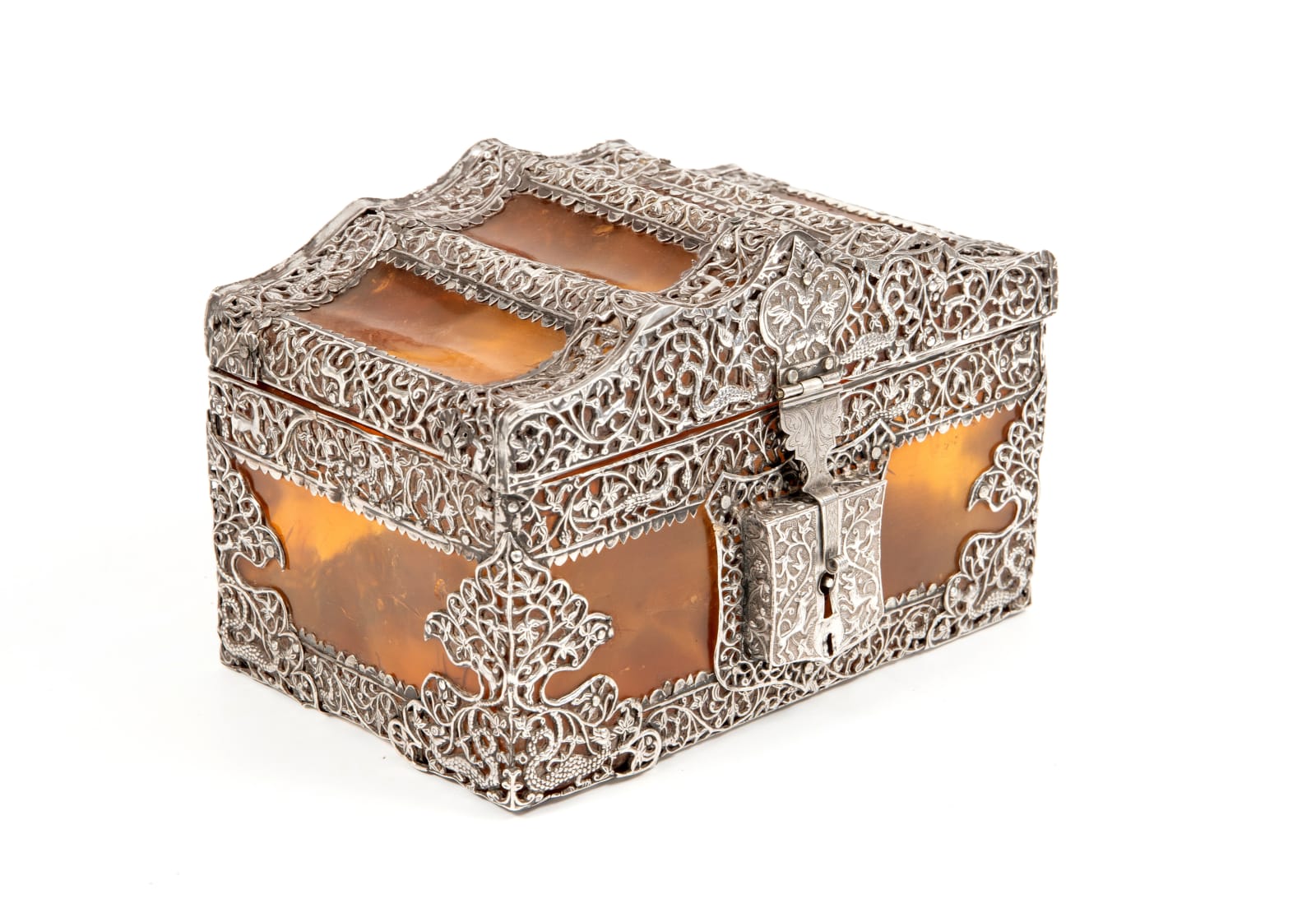 Cofre de tartaruga loura , Índia, Guzarate, séc. XVI (2ª metade)