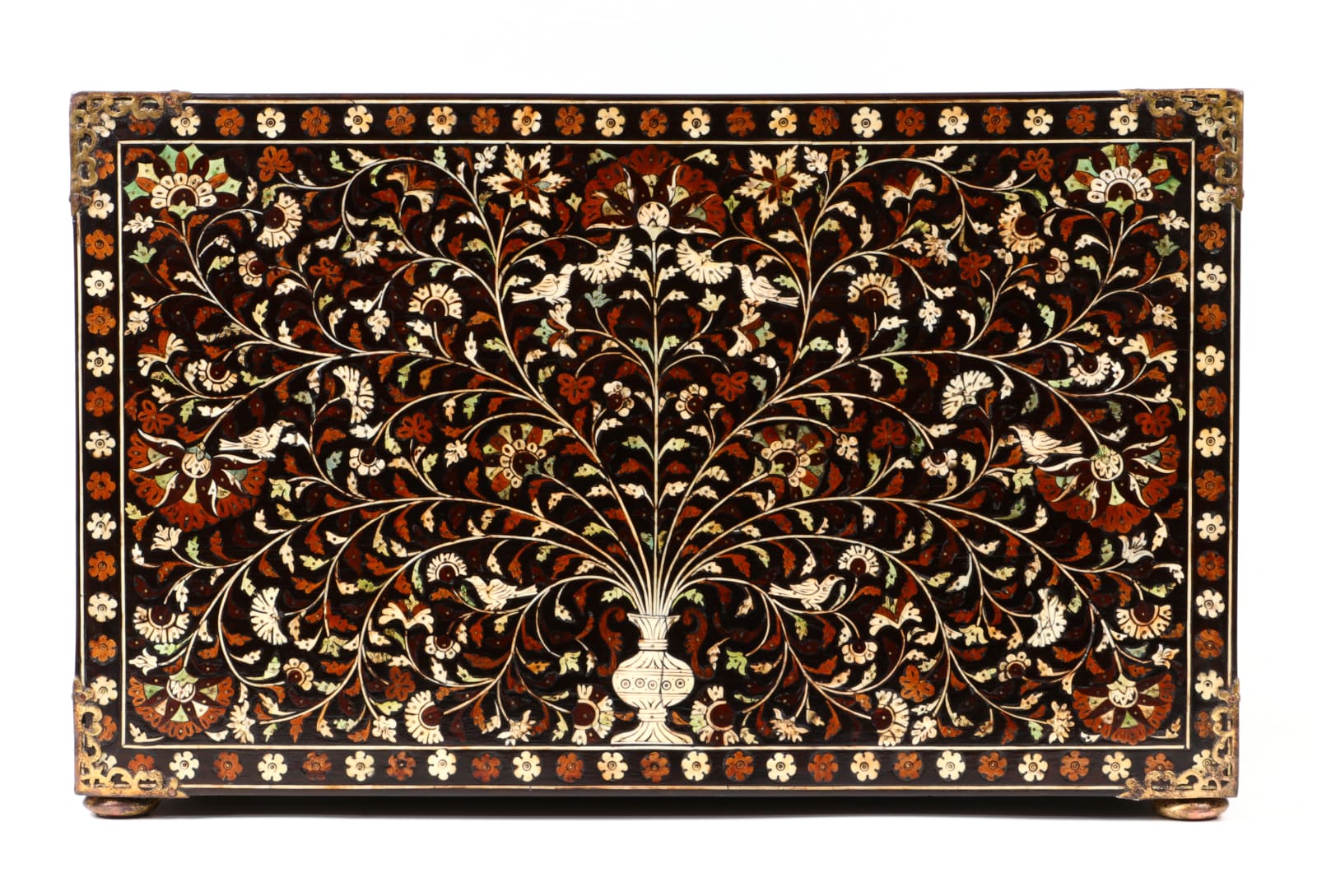 Contador de Mesa Indo-Português , Província do Norte do Estado Português da Índia, prov. Taná, finais do séc. XVI