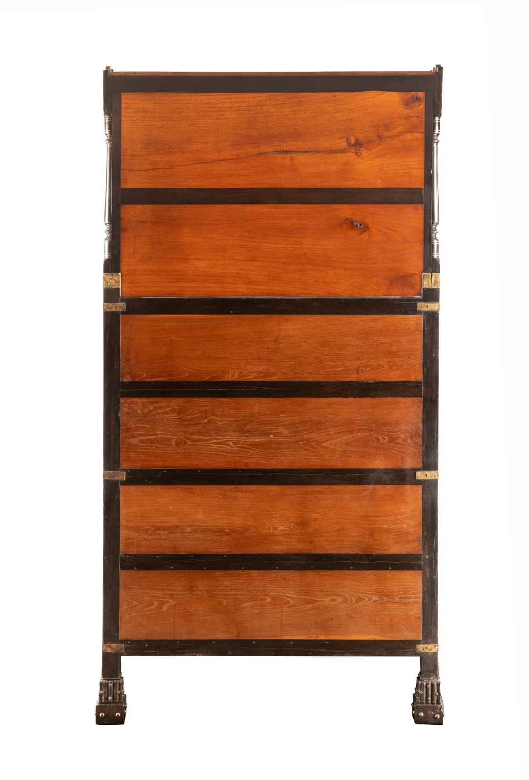 Contador de grandes dimensões (Dressoir) Indo-português / Exceptional Cabinet (Dressoir) from Sind, Sindh, actual Paquistão, ca. 1580-1630 / Sindh, nowadays Pakistan, c. 1580-1630