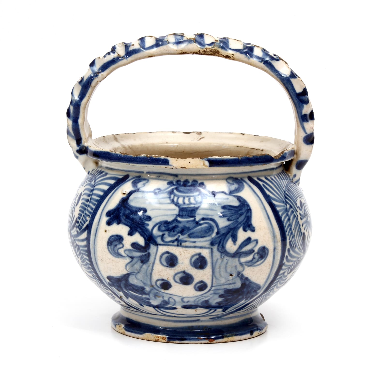 Caldeirinha de Água Benta, Armas da Família Ângulo da Escócia , Lisboa, 1630–1640