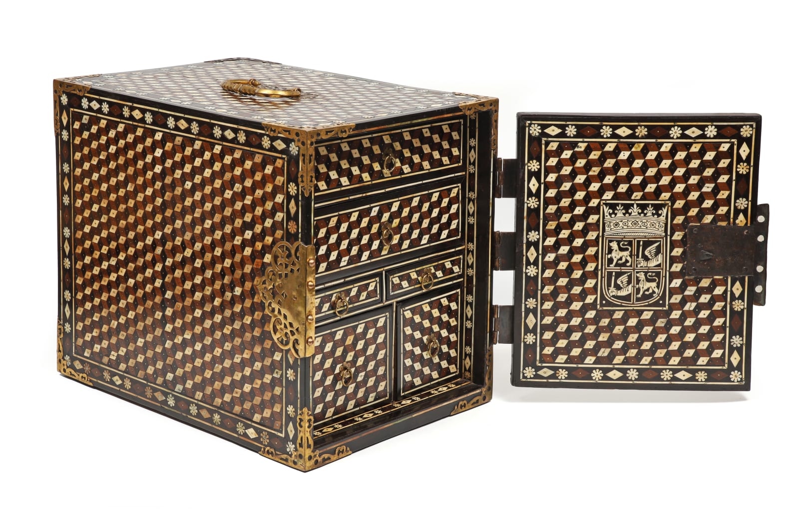 Ventó Indo-português com as Armas da Família Manoel , Índia, prov. Taná, c. 1600-1625