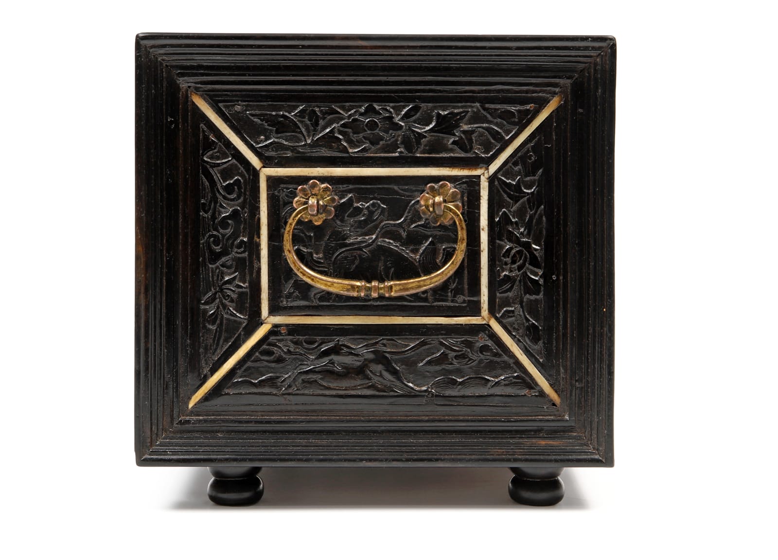 Escritório ou Guarda - Joias Sino-português / A Sino-Portuguese Writing chest - Jewellery Box, China, séc. XVII / 17th. c.
