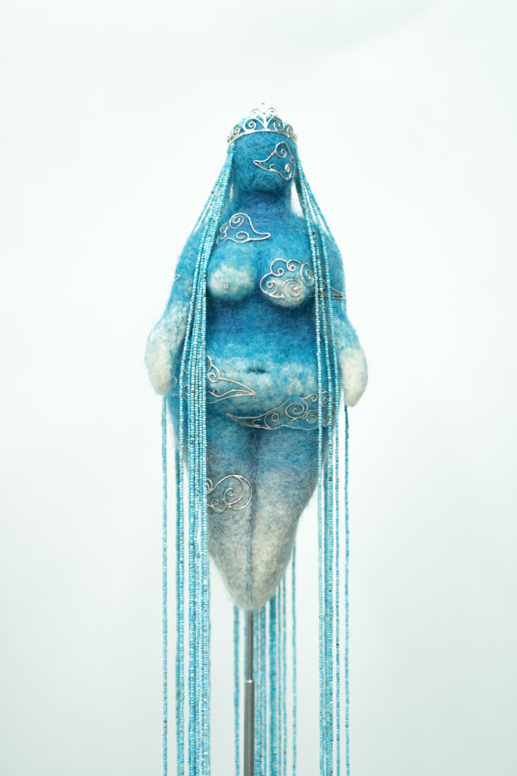 Altynai Osmo (Kyrgyzstan), Venus Jengeler III (Venus Auntie Cloud Blue)