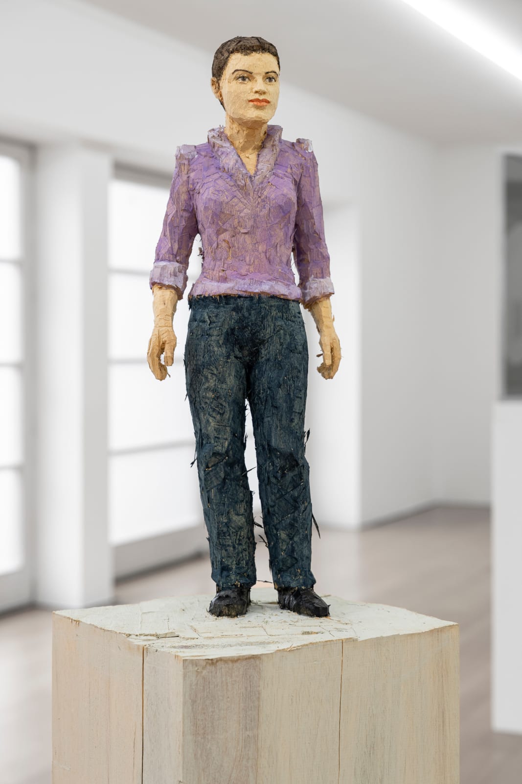 Stephan Balkenhol, Frau mit Pferdeschwanz, 2025