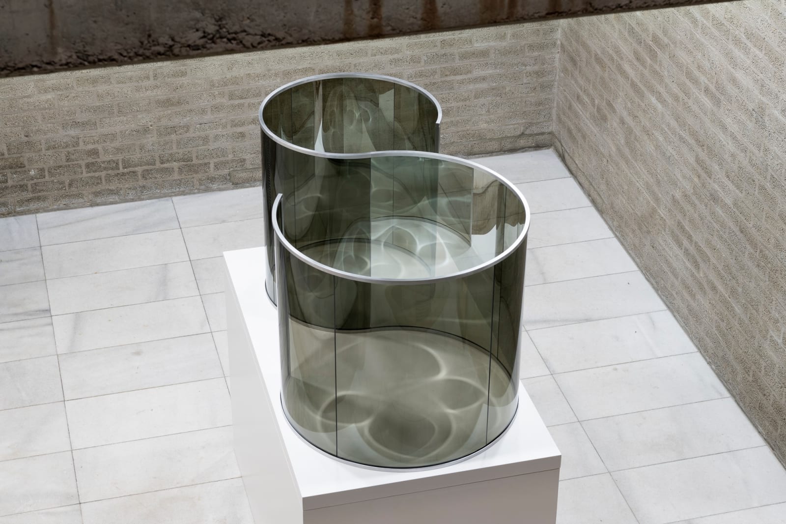 Dan Graham, Model for Bogotá