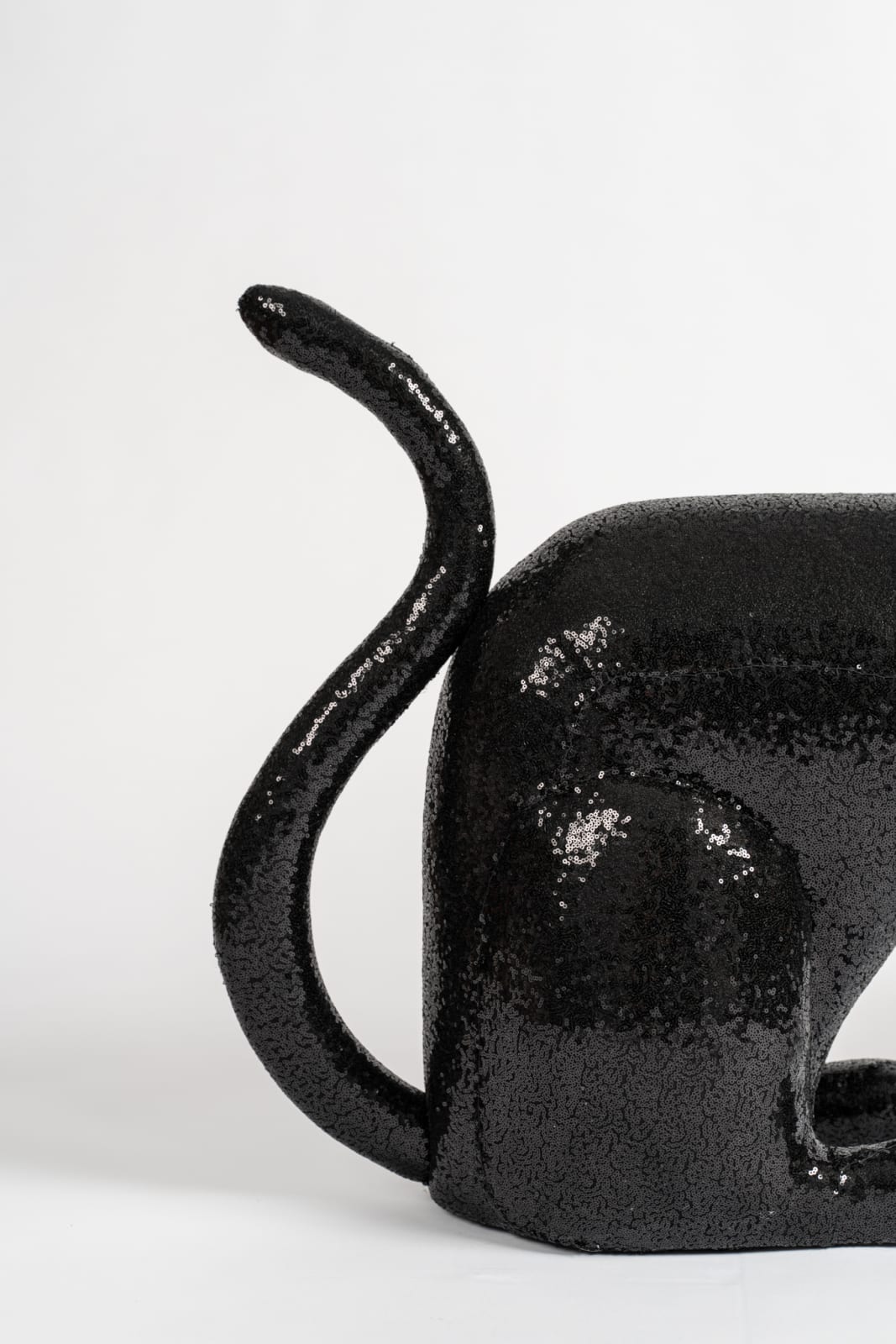 Tarryn Gill & David Tate, Guardian Dogs (seat), 2021