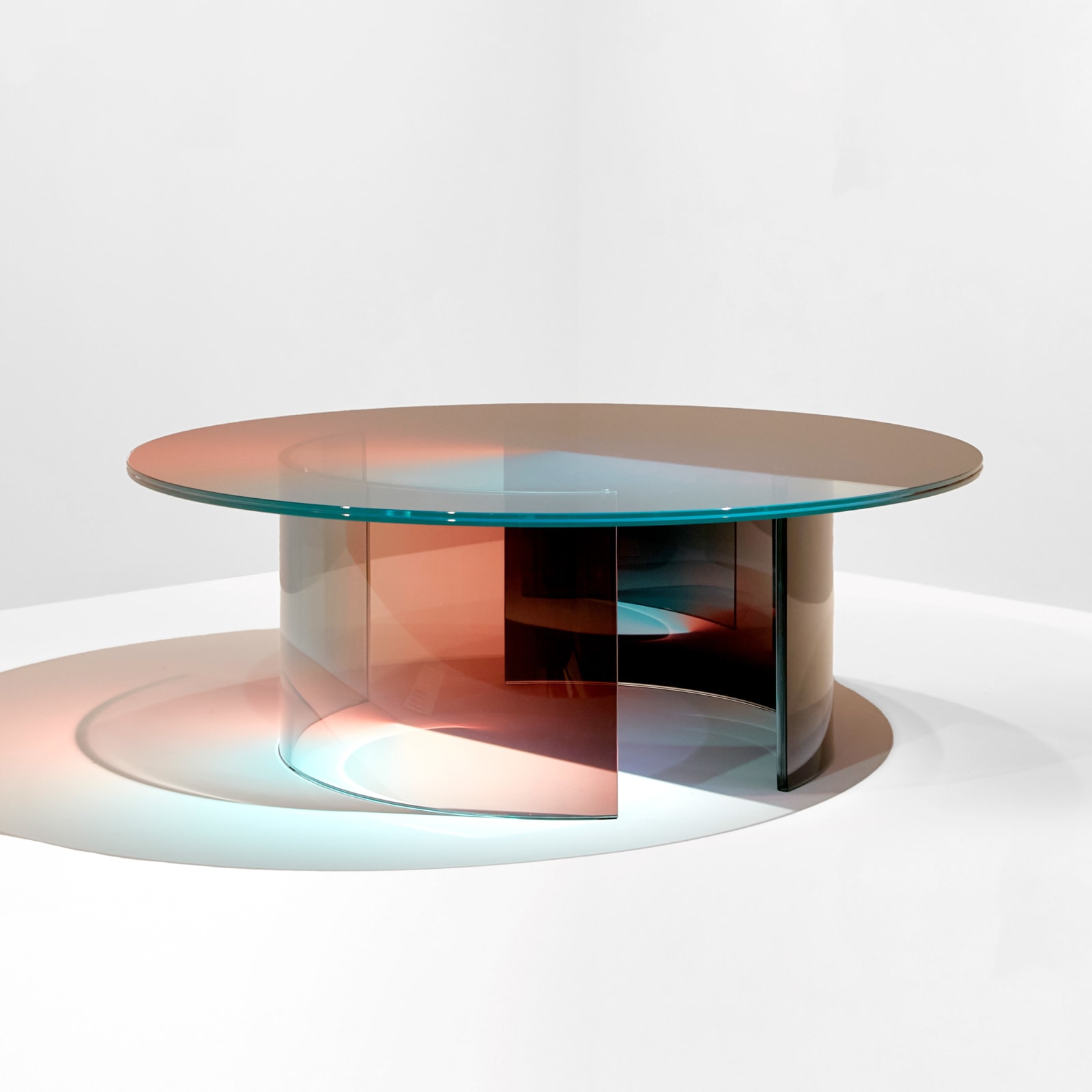 Rive Roshan, Colour Dial Table, Blue Rouge Light, 2020