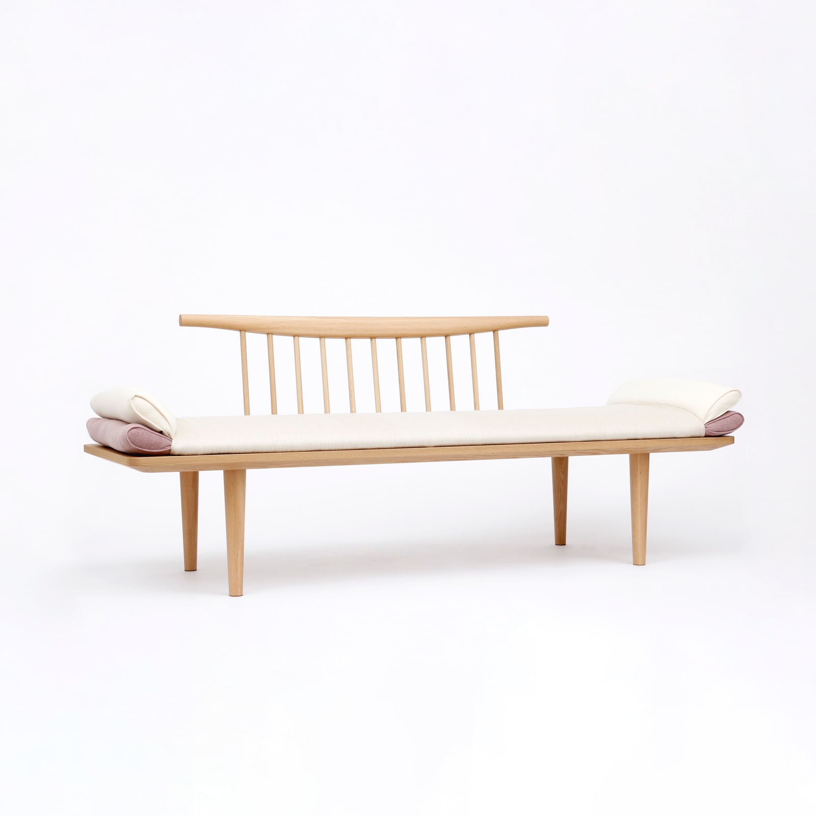 Ivana Taylor & Darren Fry, Stillness Daybed, 2020