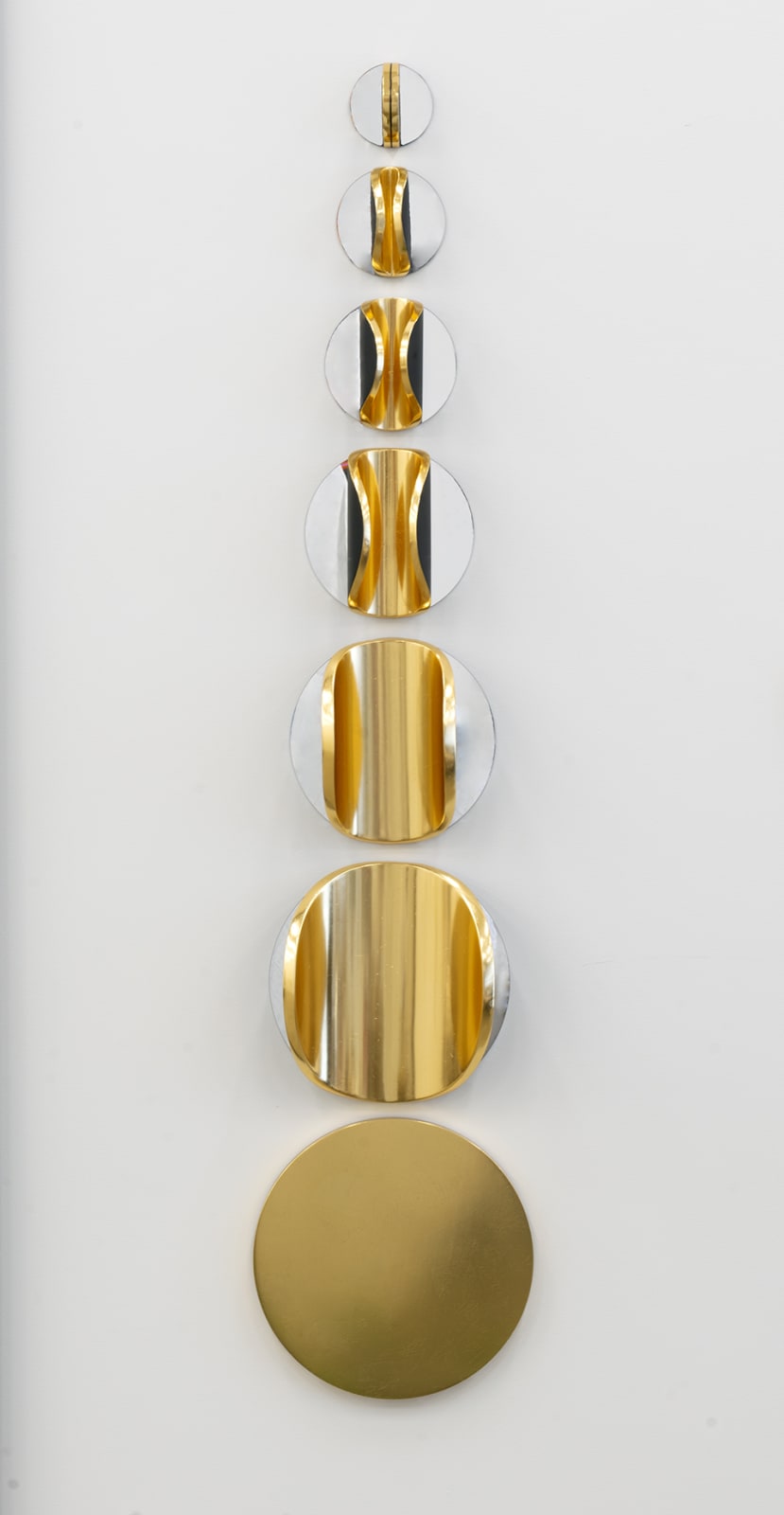 Marion Borgelt, Lunar Descent Nano: Gold No. 1, 2021