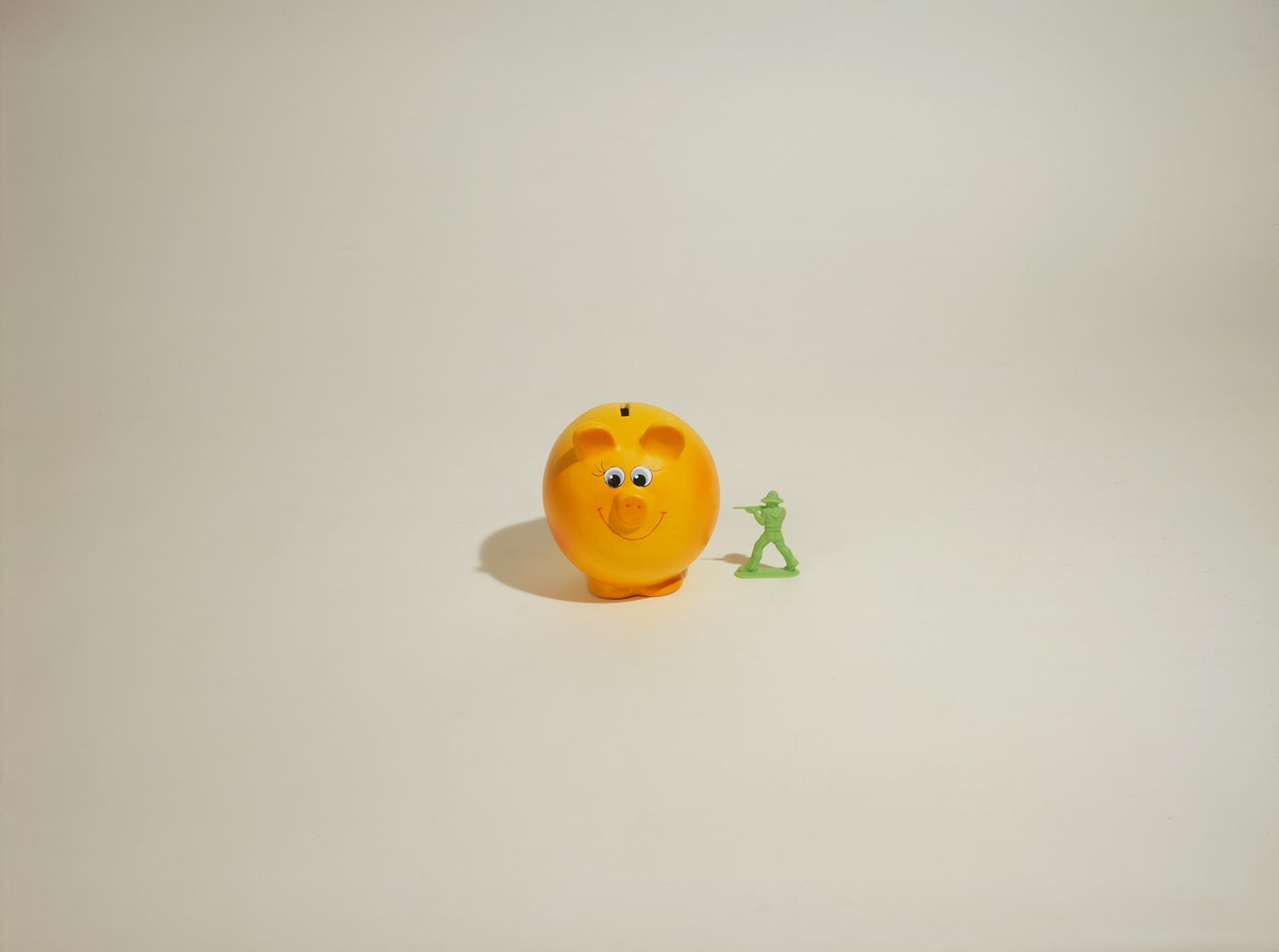 Liliana Porter, Peligro de Muerte (Death Threat), 1995