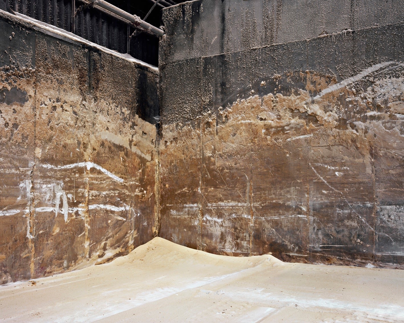 Zineb Sedira, Sugar Surfaces I, 2013