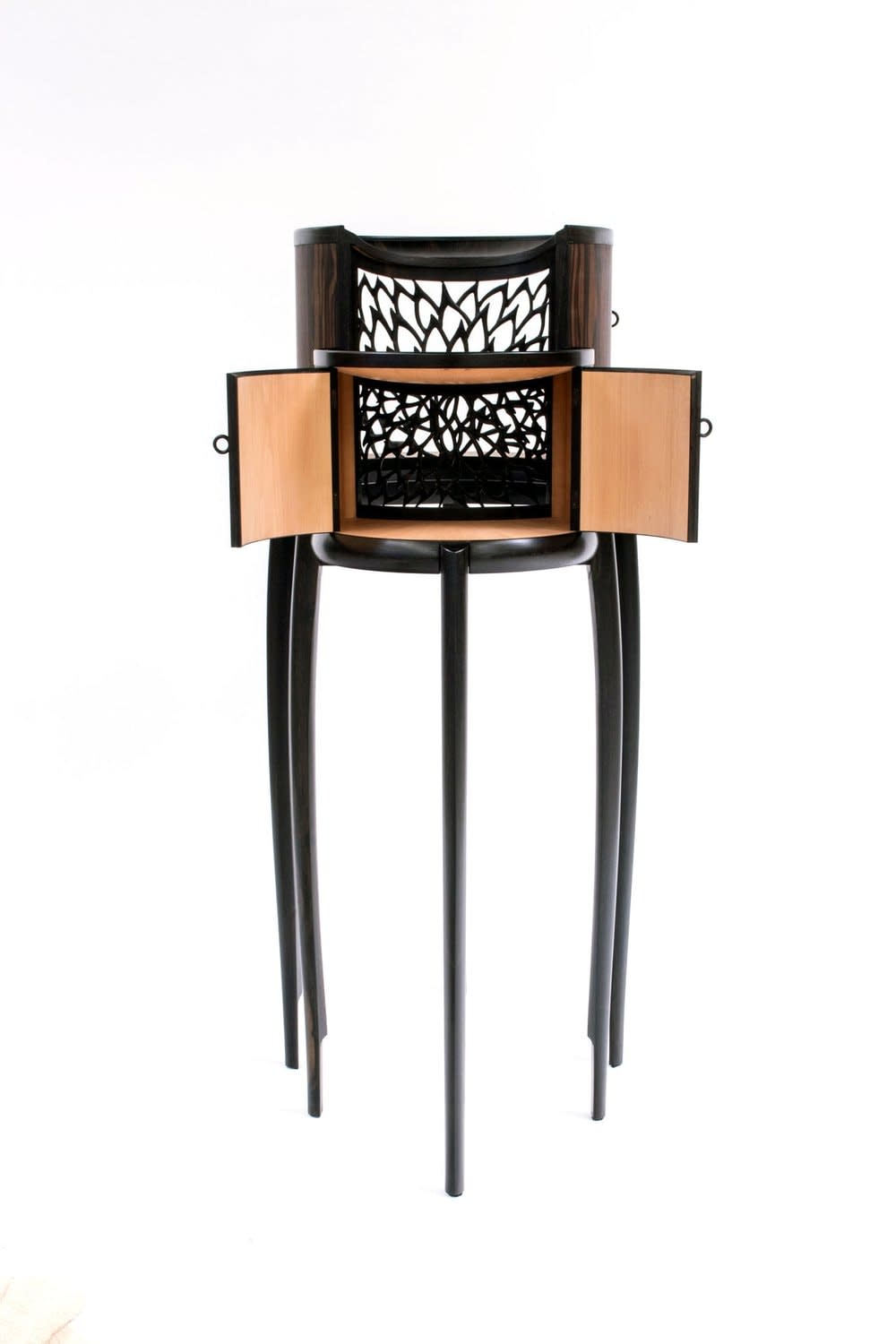 Miles Lawton Gracey, ends meet, 2022