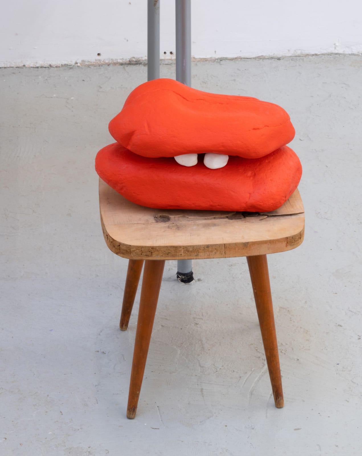 diastema (after Georgia May Jagger)