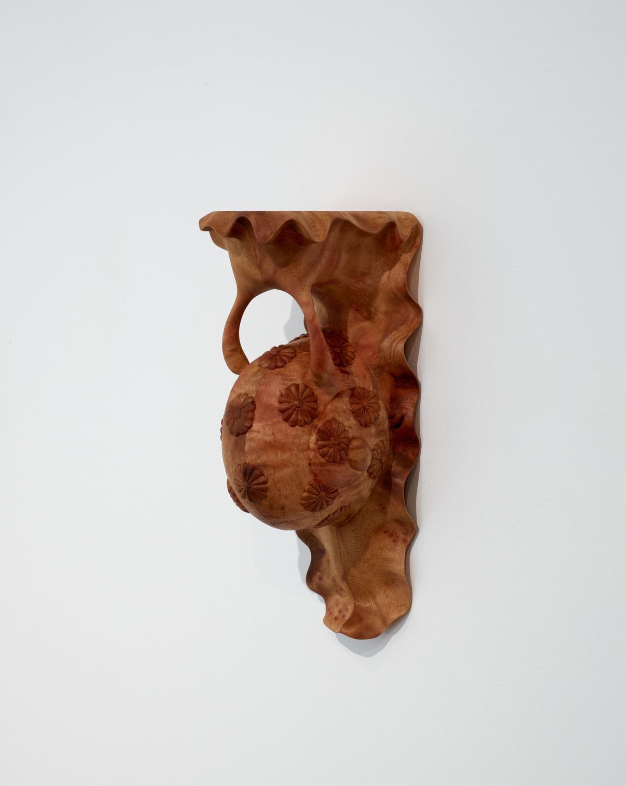 Miles Lawton Gracey, Snailshelf (Marguerite), 2025