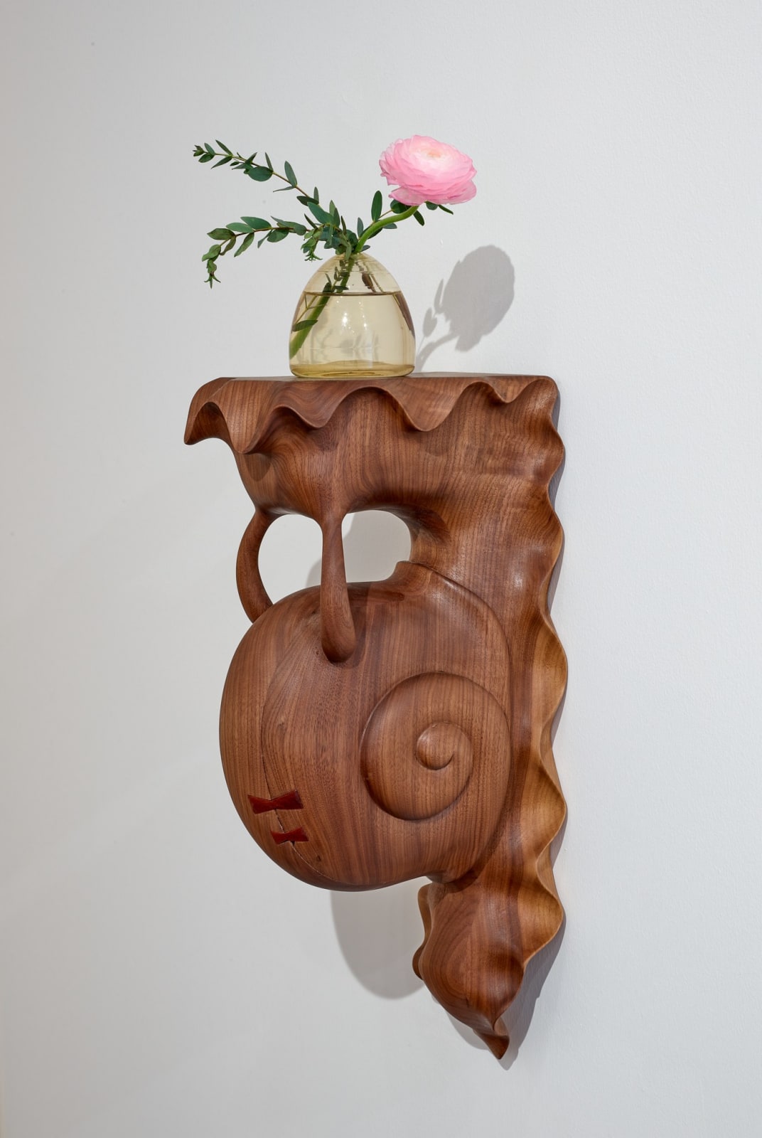 Miles Lawton Gracey, Snailshelf (Beverly), 2025